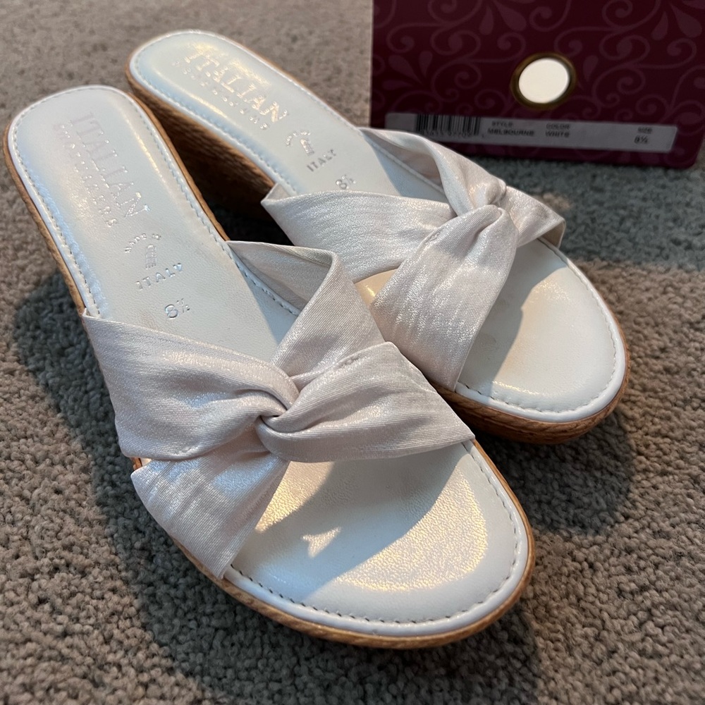 Italian Shoemaker White Melbourne Women’s Slip Ons